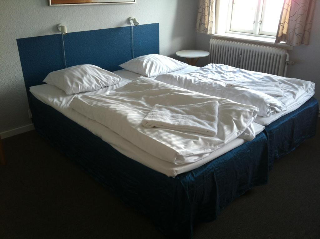 רונה Det Lille Hotel מראה חיצוני תמונה